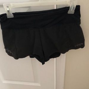 Black lulu lemon shorts size 6